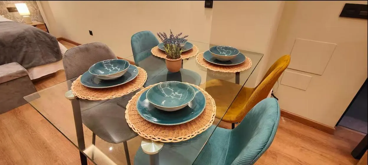 Pries Homes - Luxury Loft Cienfuegos I Malaga Apartment